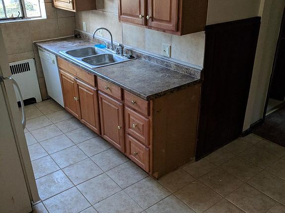 Kitchen/dining area