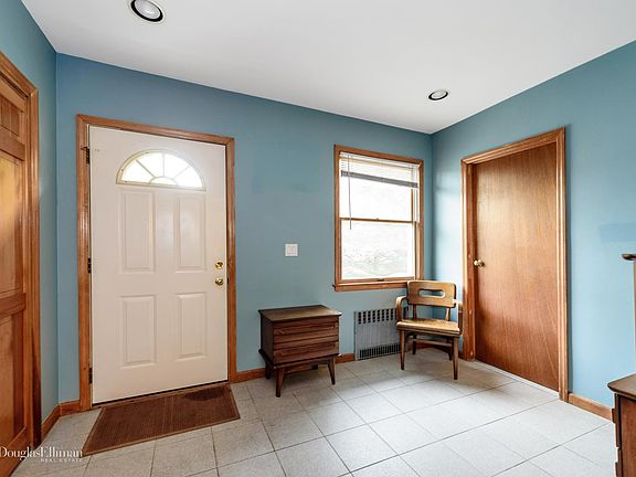 2nd image of 4 Highland Ave