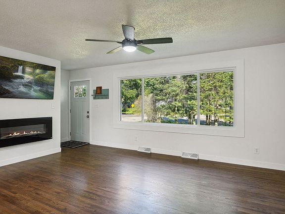 5th image of 2268 Sierra Dr