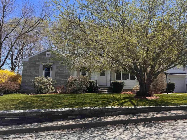 20 Leslie Avenue, Claremont, NH 03743