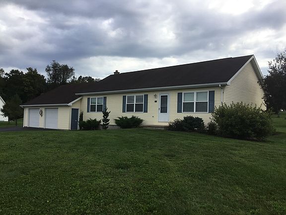 2nd image of 24 Oak Run Ln