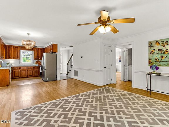 4th image of 106 Grey Fox Ct