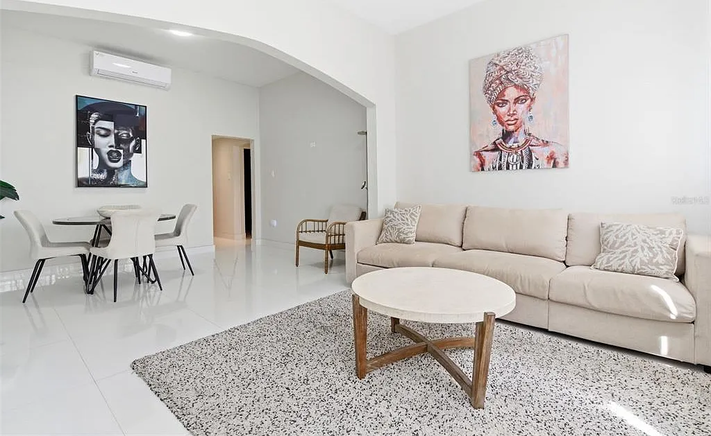 56 Calle F Rdg — Photo 4