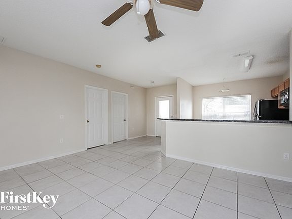 3rd image of 505 Kingfisher Dr