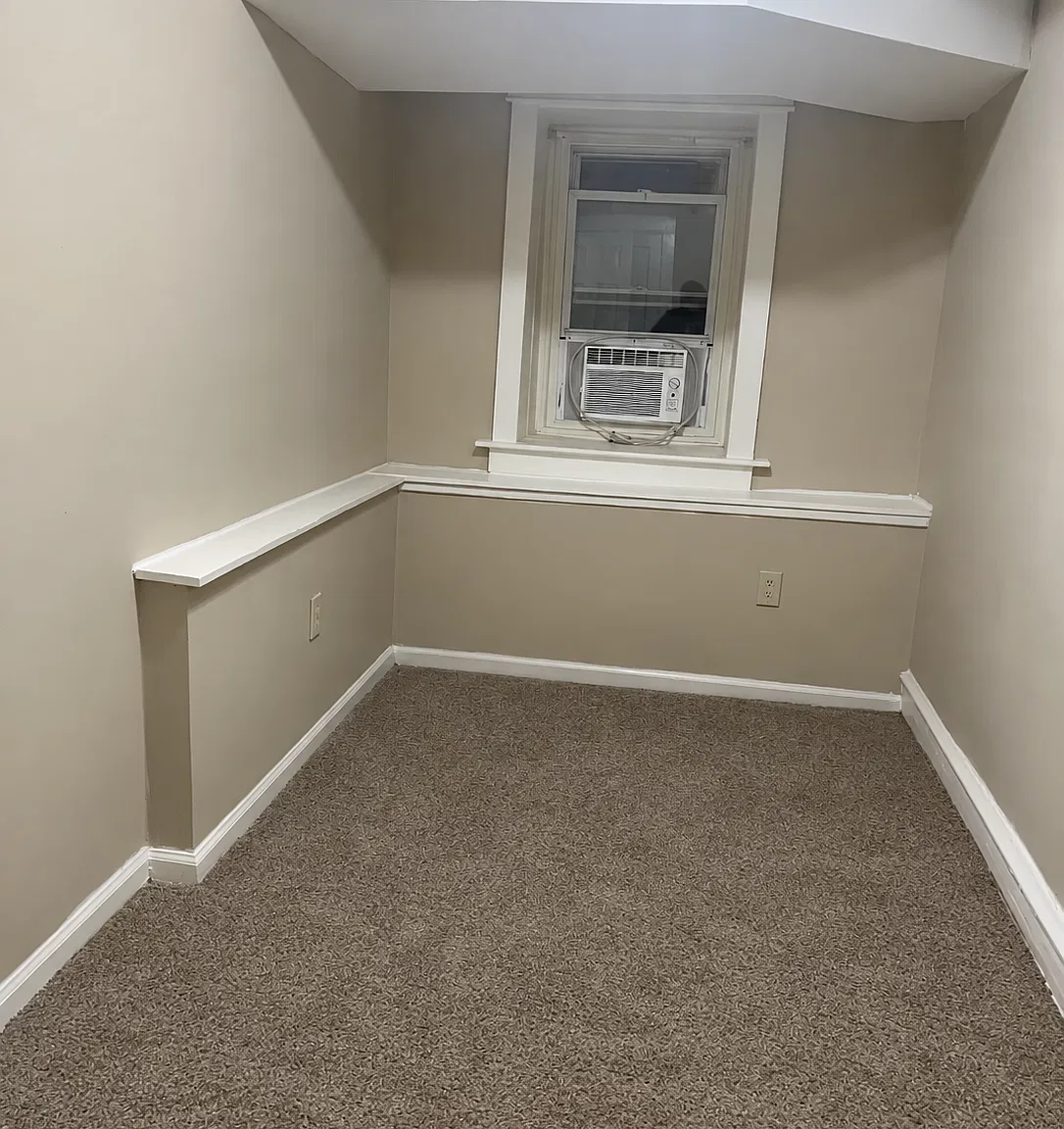 1 bed, 329 sqft, $1,199 — Photo 3