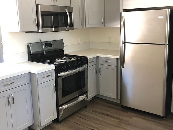 4th image of 230 N Juanita Ave APT 3