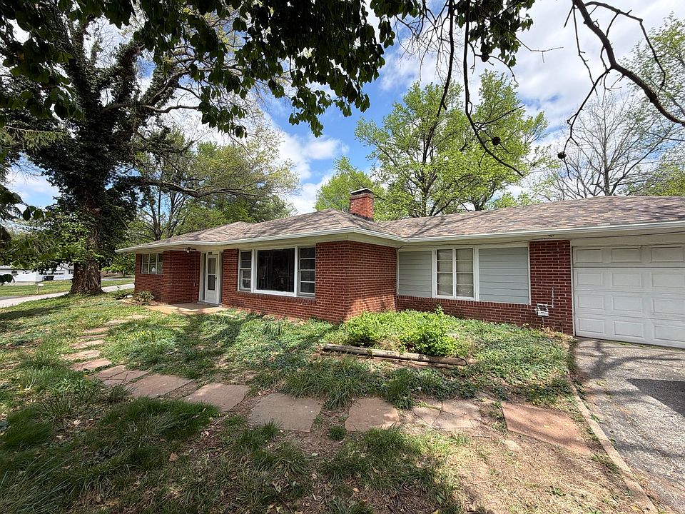 1st image of 10000 Knollcrest Ct