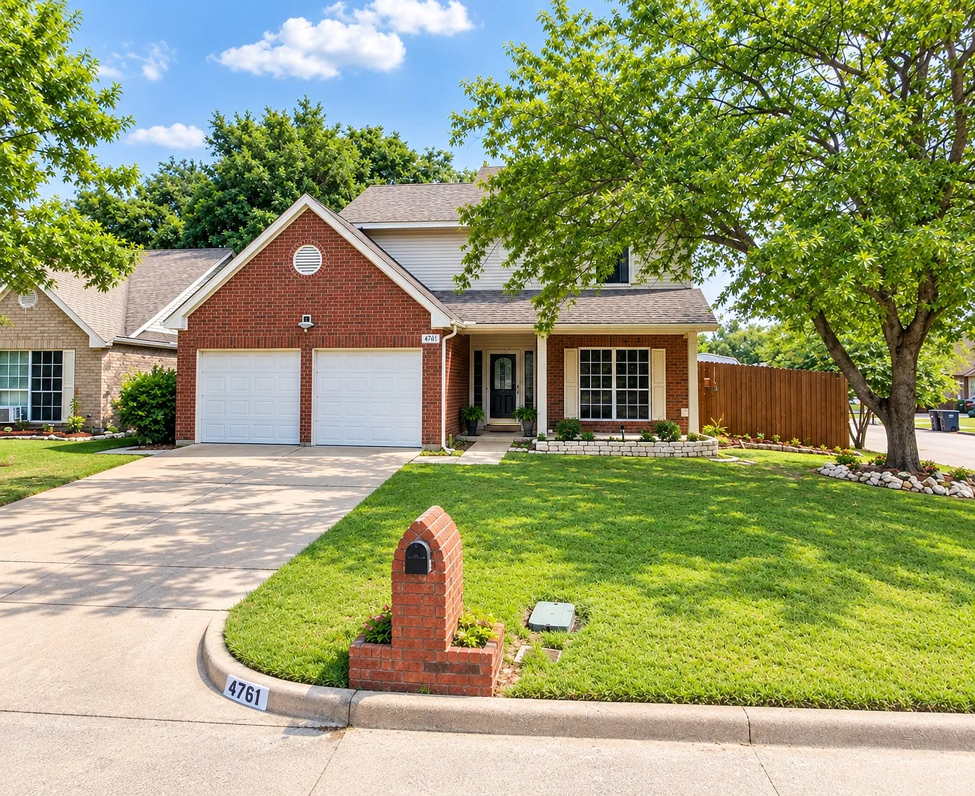 3 bed, 2.5 bath, 1800 sqft, $2,295 — Photo 1