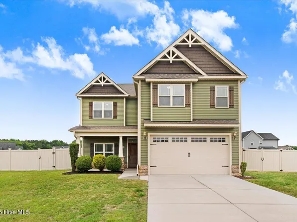 416 Planters Ridge Drive, Pikeville, NC 27863