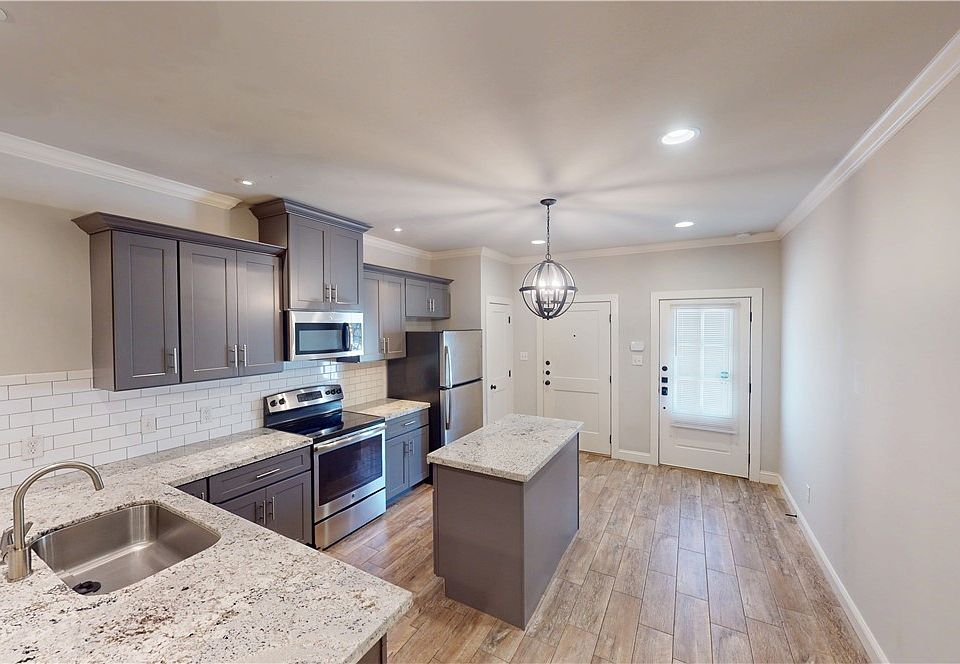1st image of 203 Brentwood Dr E APT 44