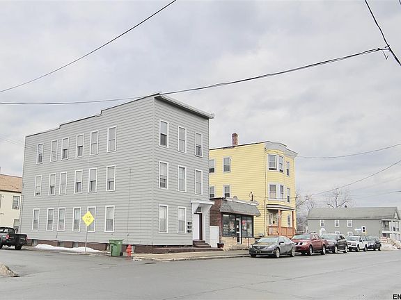 3rd image of 157 Ontario St