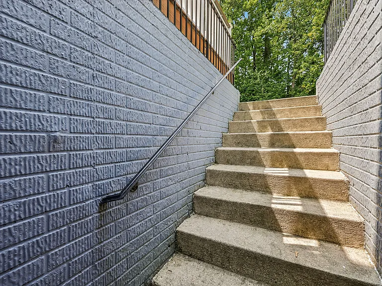 8647 Water Fall Dr — Photo 22