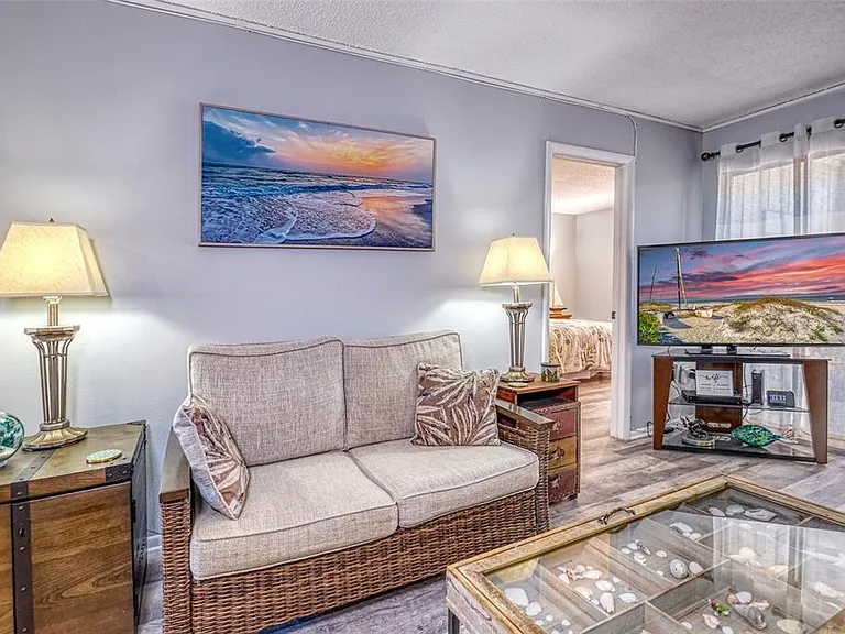 13714 Mission Oaks Blvd #13714 — Photo 7
