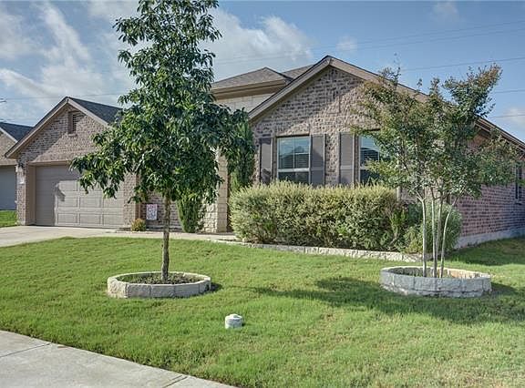 2nd image of 119 Headwaters Dr