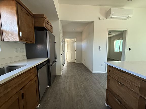 3rd image of 5564 E Camden St #B
