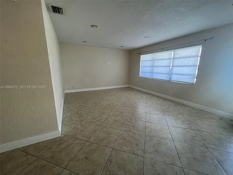 3923 NE 166th St #N-106 — Photo 13
