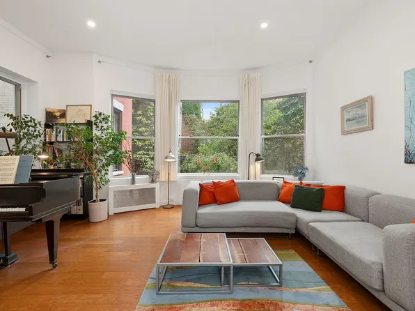 18 W 90th St APT D, New York, NY 10024