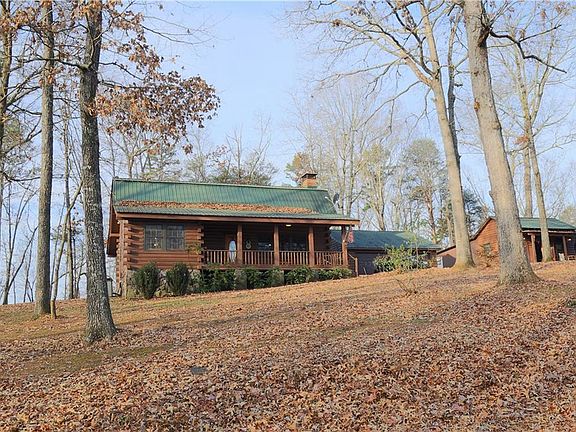 2nd image of 994 Meadowridge Dr