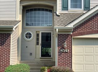 2423 Stonegate Rd, Algonquin, IL 60102