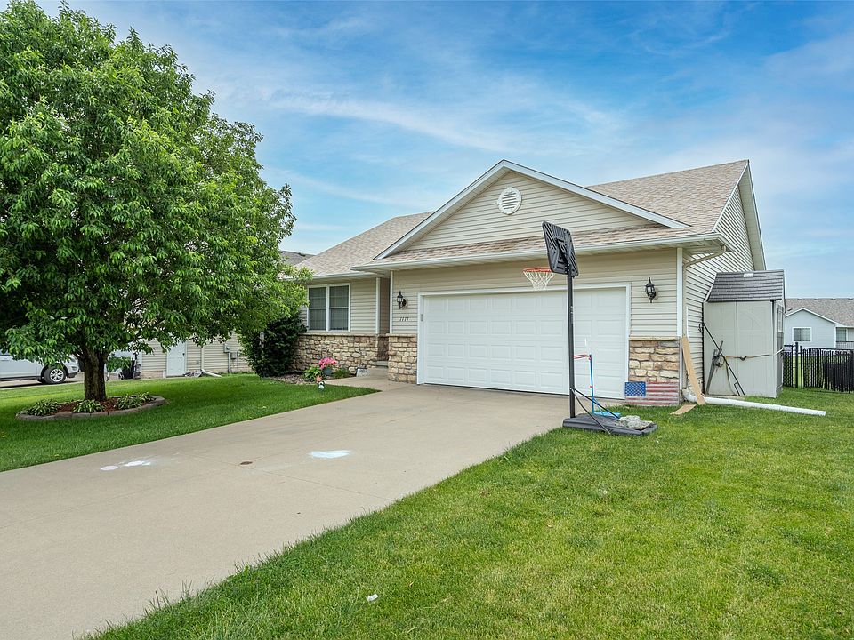 1st image of 1111 Green Hills Dr