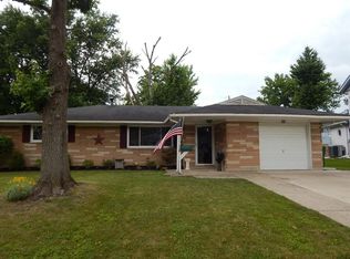 95 Maple Dr, Springboro, OH 45066