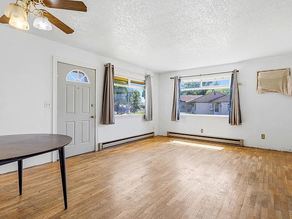 4th image of 716 S Juniper St