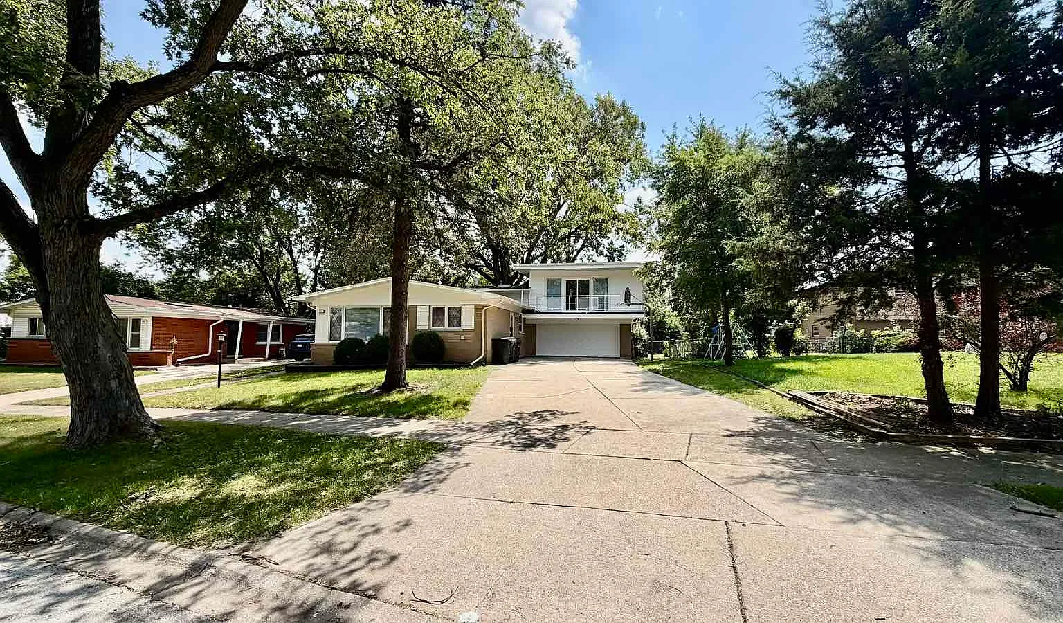 4 bed, 1783 sqft, $2,600 — Photo 3
