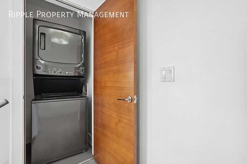 Airdrie Townhouse for rent - 3 Bedrooms — photo 11