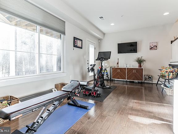 5th image of 14477 Lake Vista Dr