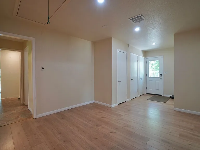 8 Woodhollow Trl — Photo 38