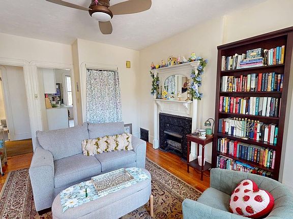 3rd image of 34 Holyoke Rd #2