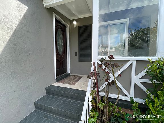3rd image of 213 Wildwood Dr