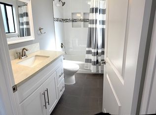 11156 Acama St APT 104, North Hollywood, CA 91602