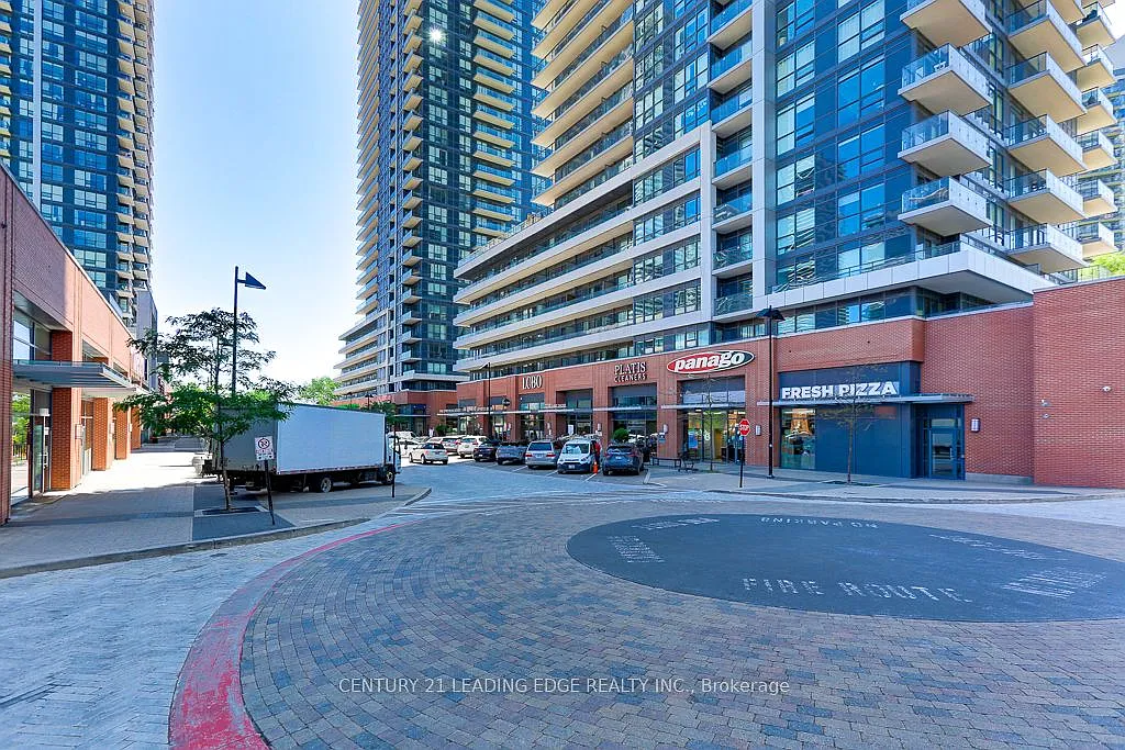 3 bed, $4,950 — Photo 2