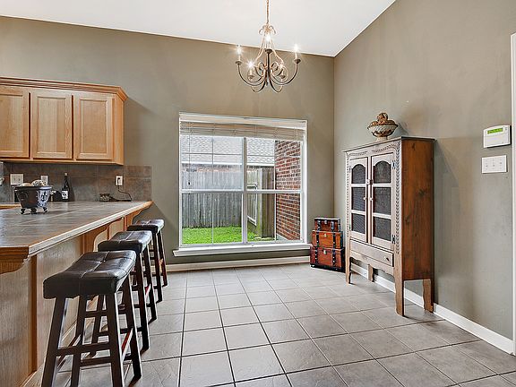 4th image of 35941 Sarasota Ave