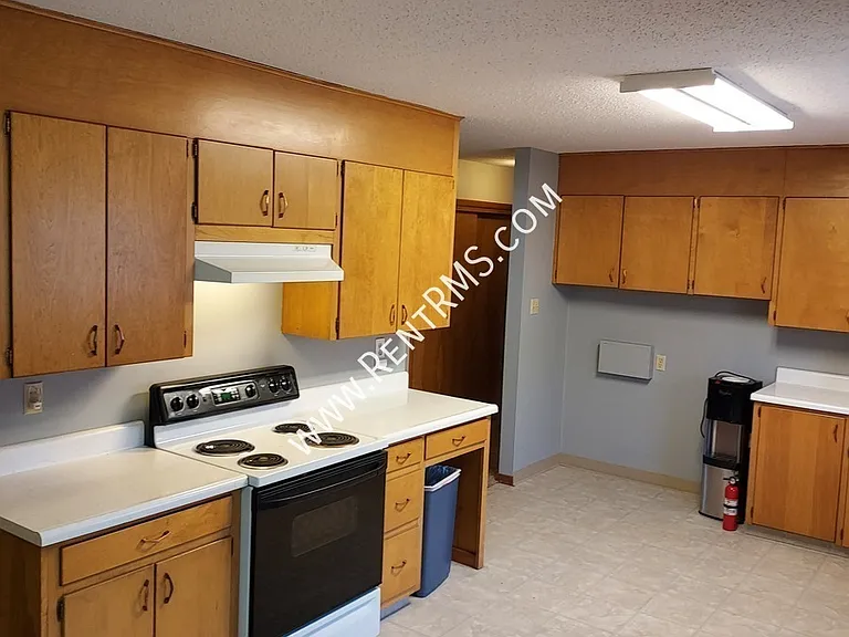 207 Chestnut St — Photo 8