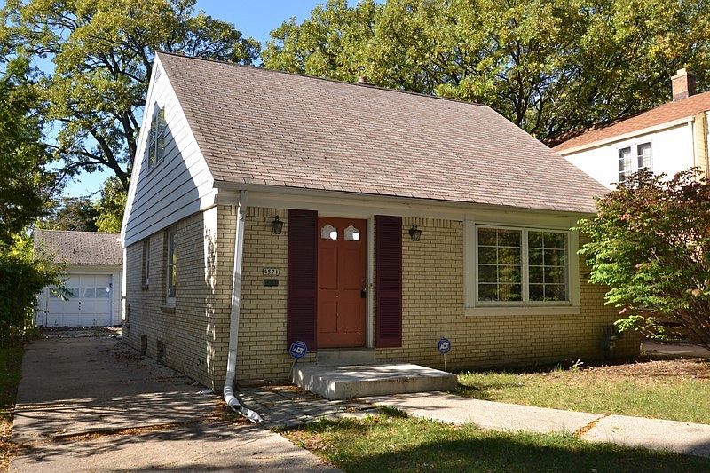 2nd image of 4571 W Spencer Pl