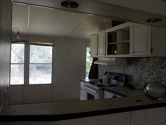 2nd image of 4441 Grand Oaks Dr