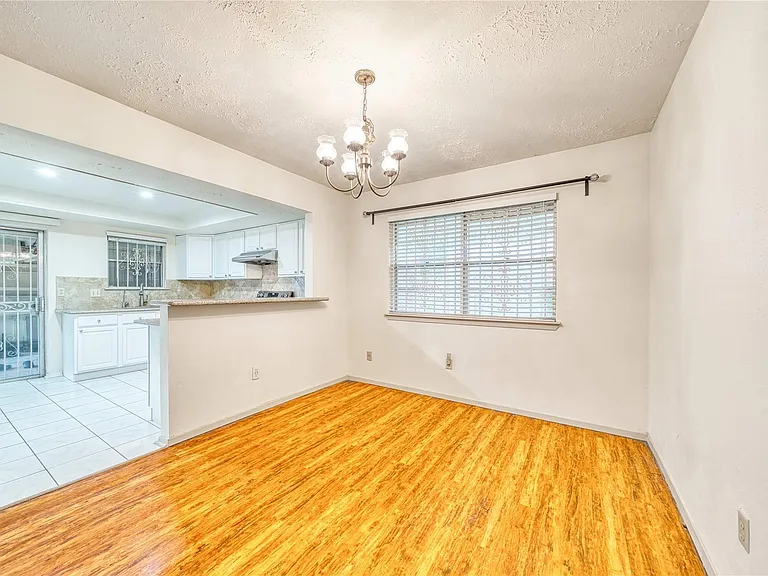 7811 Westbank Ave — Photo 13