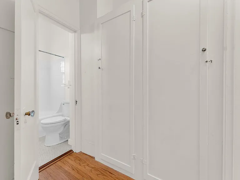 2091 California Street — Photo 20
