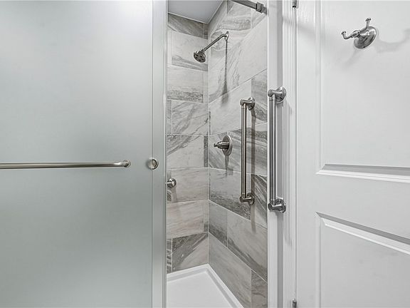 5th image of 1163 Driftwood Dr