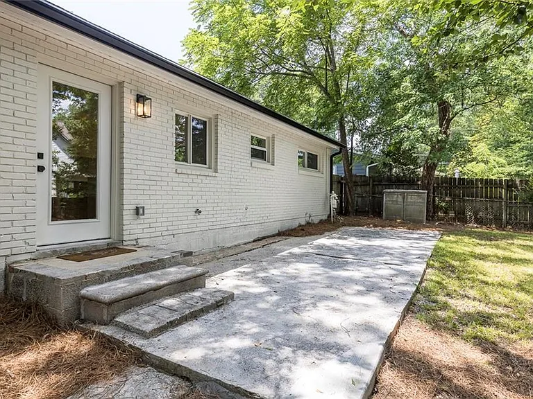 3026 Brook Dr — Photo 26