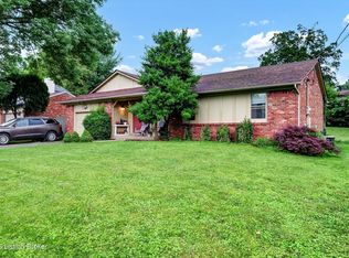 1015 Harmony Landing Rd, Goshen, KY 40026