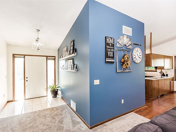 2nd image of 7413 Rockwood Dr