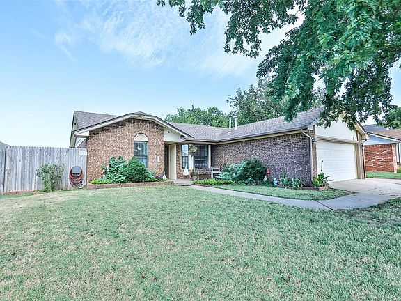 3rd image of 1529 Aspen Dr