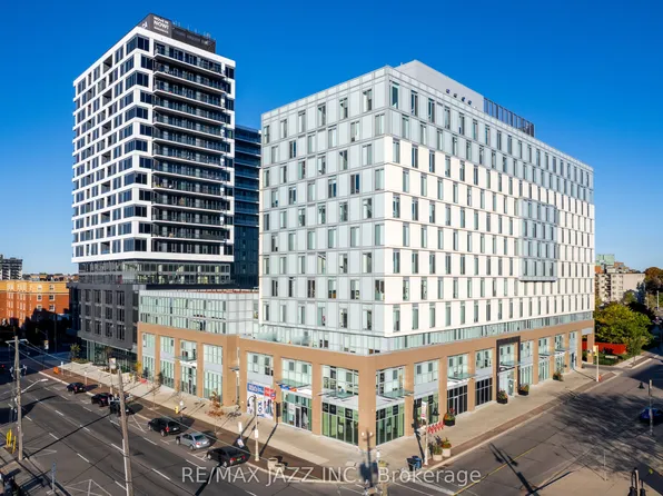 100 Bond St E, Oshawa, ON