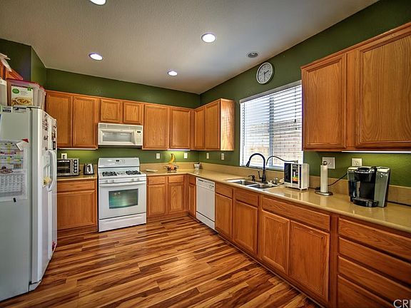 3rd image of 29315 Dakota Dr