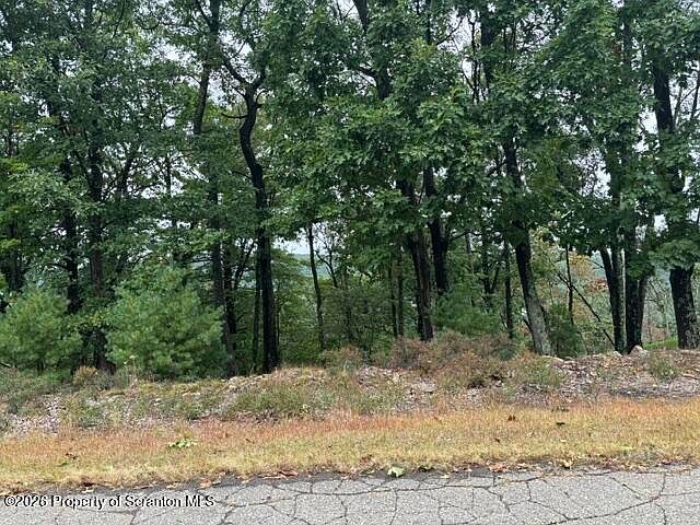 2nd image of 119 W Tuscarora Dr
