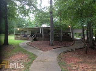 1010 Meadow Ln, Greensboro, GA