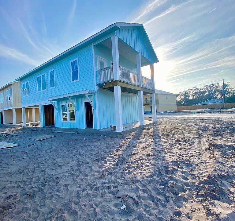 1st image of 20 Seven Palms Dr